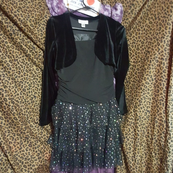 Dress out fits - Picture 2 of 8